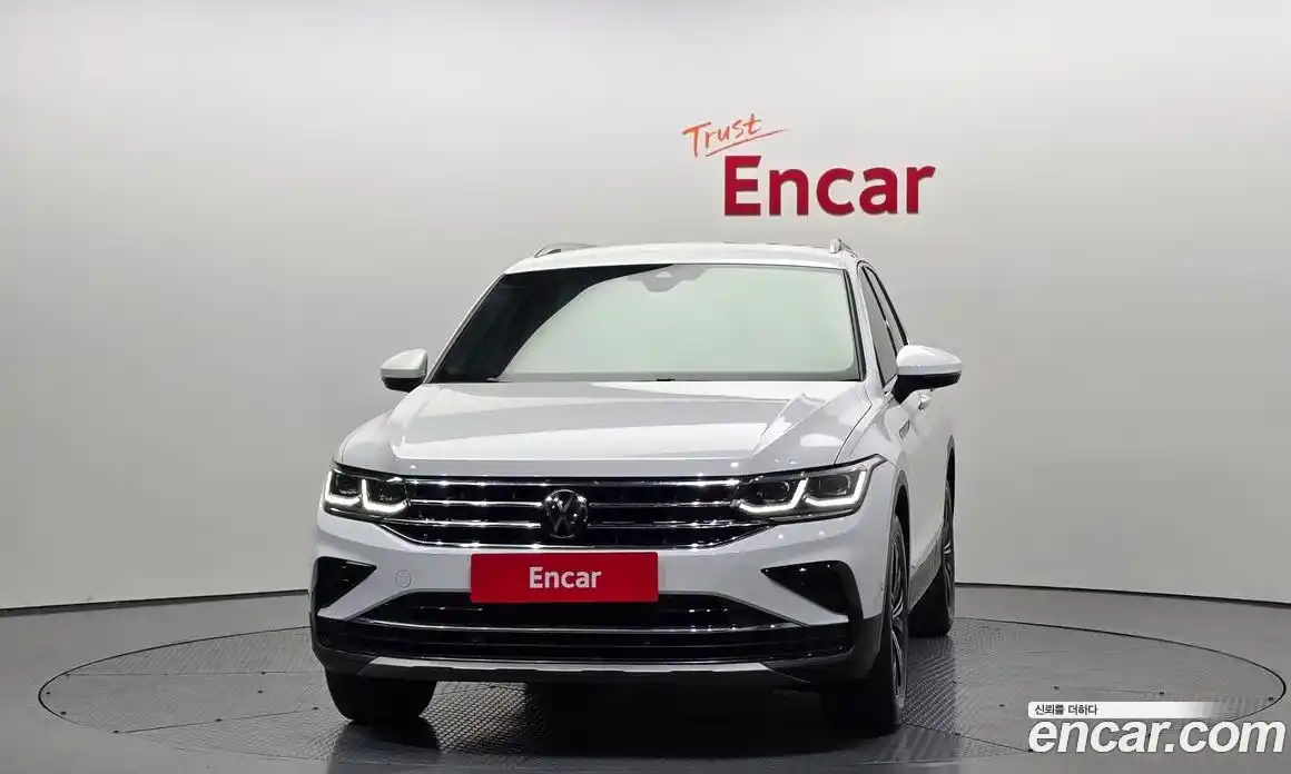 Volkswagen Tiguan 2024 2.0 гидро в Москве № 168605, фото 3