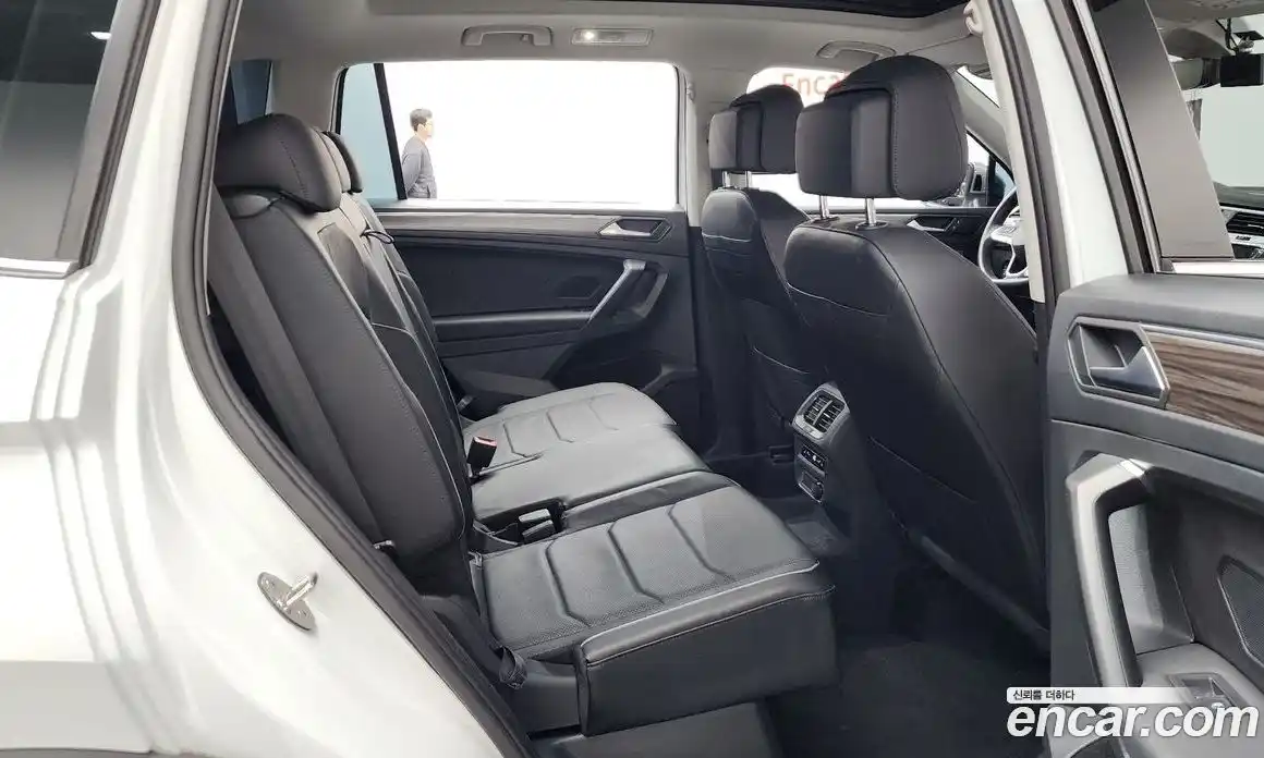 Volkswagen Tiguan 2022 2.0 гидро в Москве № 168703, фото 12