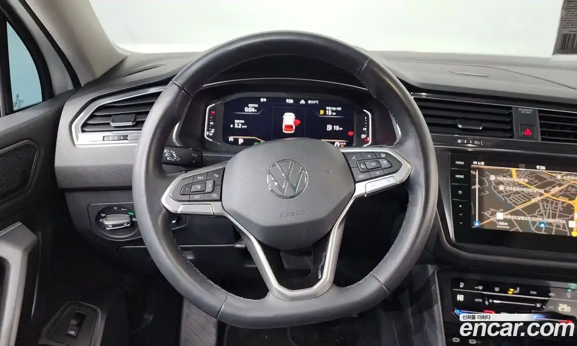 Volkswagen Tiguan 2022 2.0 гидро в Москве № 168703, фото 13