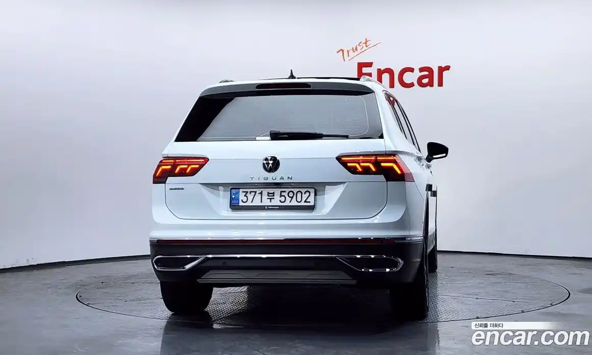 Volkswagen Tiguan 2022 2.0 гидро в Москве № 168703, фото 4
