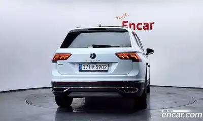 Volkswagen Tiguan 2022 2.0 гидро в Москве № 168703, миниатюра 4