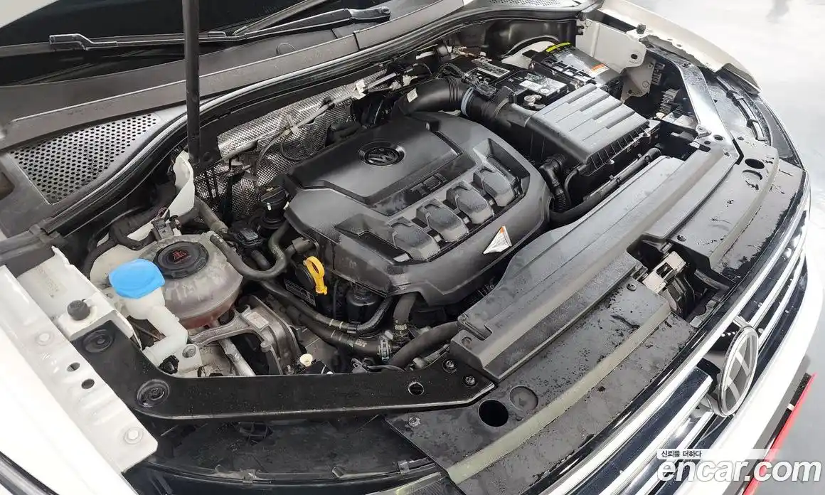 Volkswagen Tiguan 2022 2.0 гидро в Москве № 168703, фото 6
