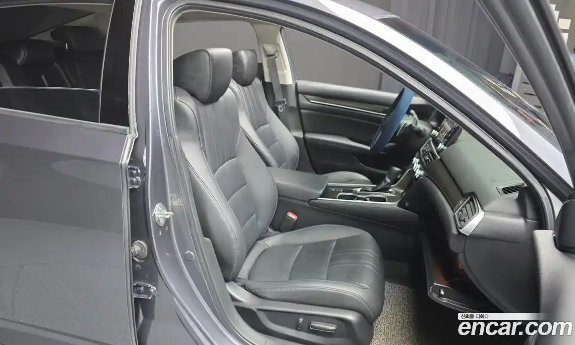 Honda Accord 2019 1.5 гидро в Москве № 170495, фото 12