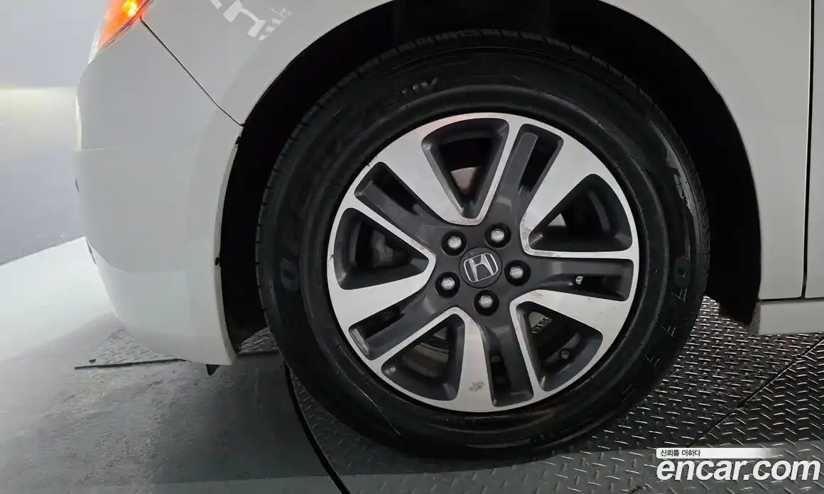 Honda Odyssey 2015 3.5 гидро в Москве № 170604, фото 5