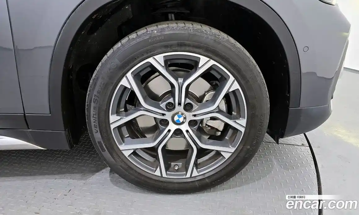 BMW X1 2022 2.0 гидро в Москве № 190615, фото 5