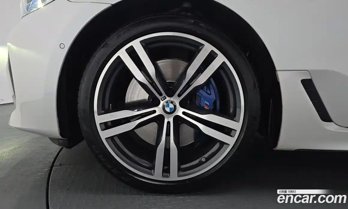 BMW 6-Series 2024 3.0 гидро в Москве № 190629, фото 4
