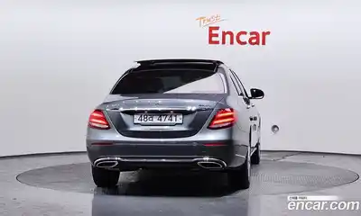 Mercedes-Benz E-Class 2019 2.0 гидро, миниатюра 4
