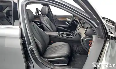 Mercedes-Benz E-Class 2019 2.0 гидро, миниатюра 10