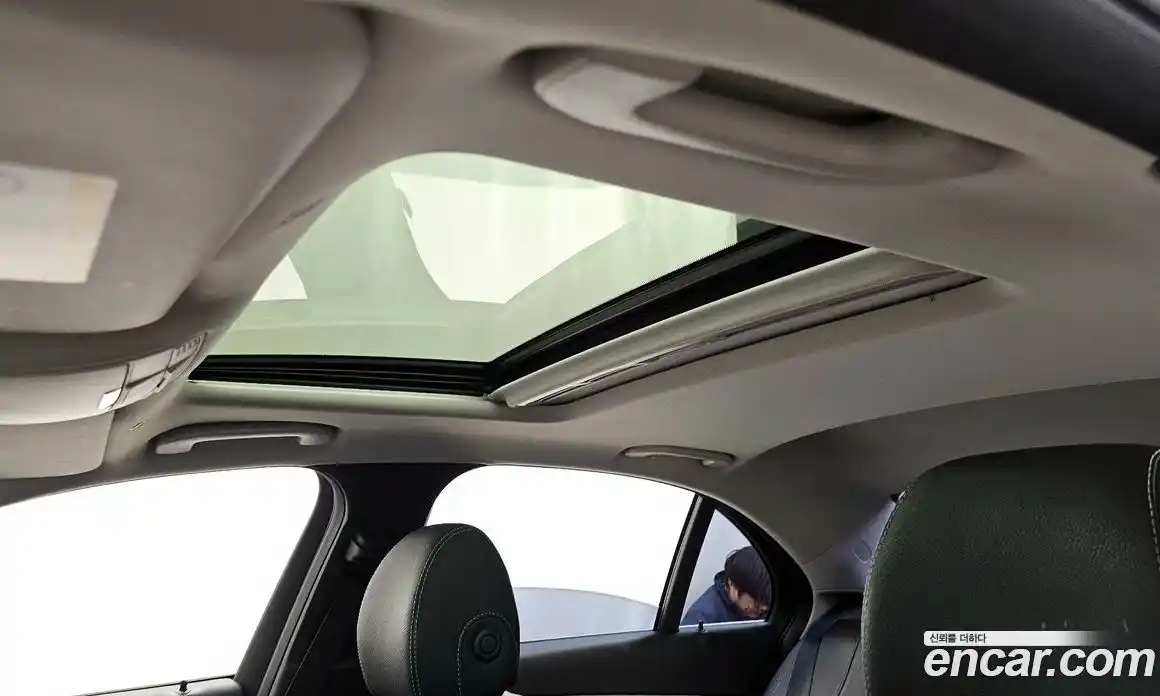 Mercedes-Benz E-Class 2017 2.0 Автомат в Москве № 195171, фото 18