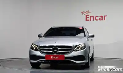 Mercedes-Benz E-Class 2017 2.0 Автомат в Москве № 195171, миниатюра 3