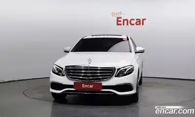 Mercedes-Benz E-Class 2018 2.0 гидро, миниатюра 3