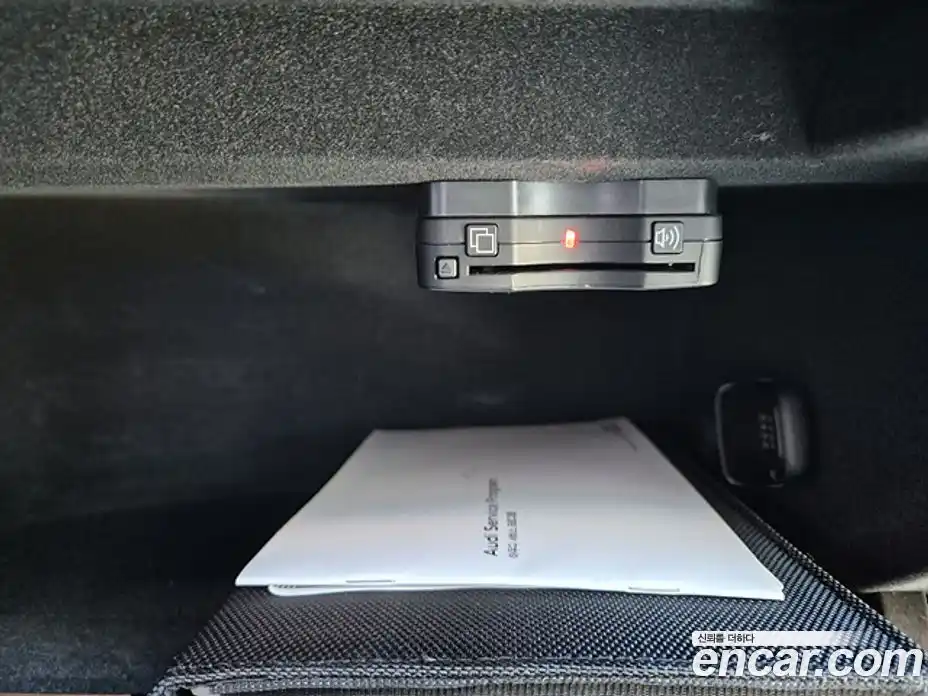 Audi A4 2015 2.0 вариатор в Москве № 196861, фото 19