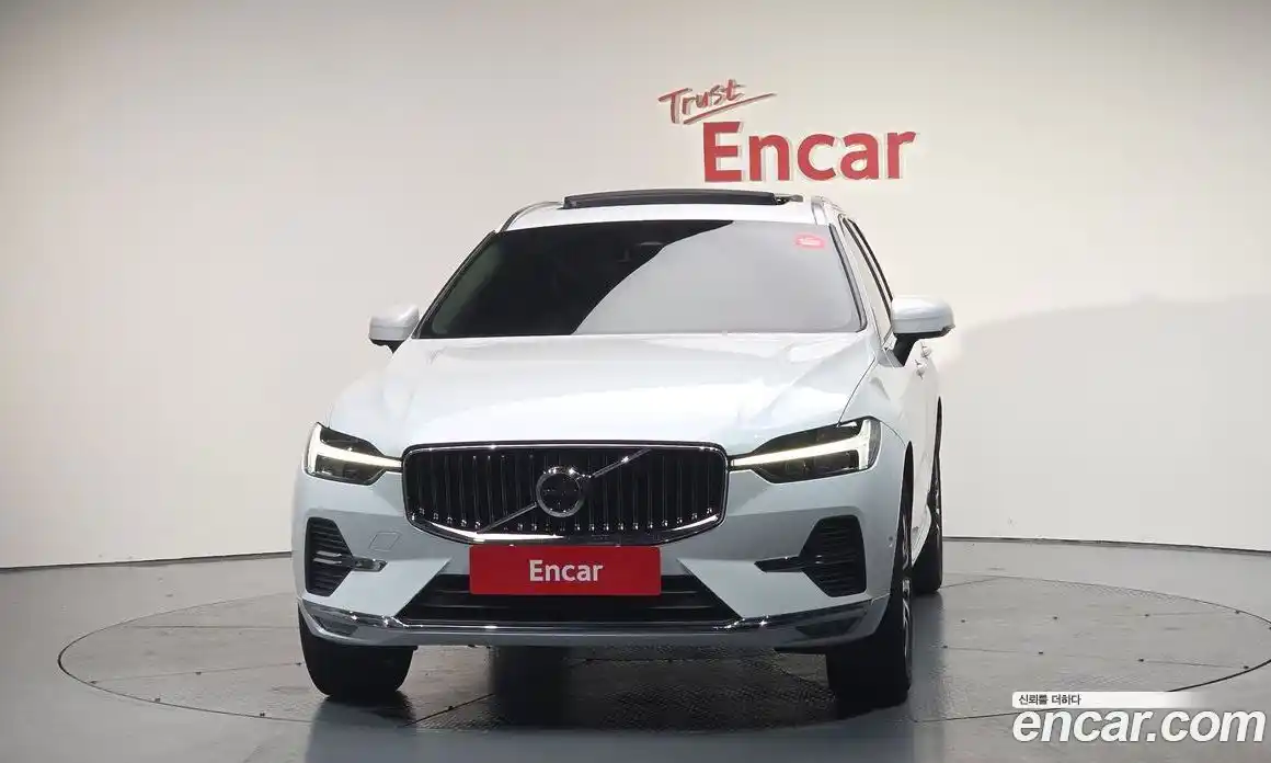 Volvo XC60 2022 2.0 гидро в Москве № 196961, фото 3