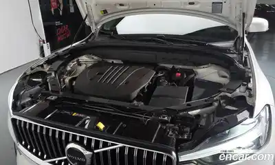 Volvo XC60 2022 2.0 гидро в Москве № 196961, миниатюра 6