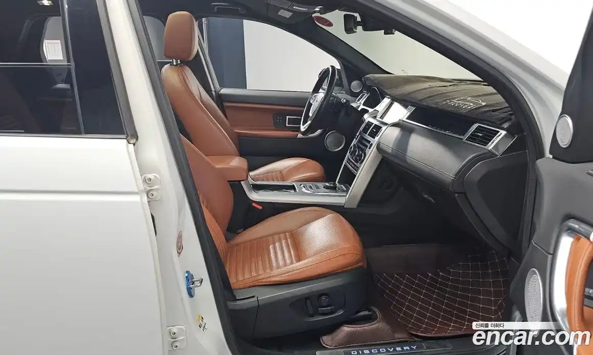Land Rover Discovery Sport 2017 2.0 гидро в Москве № 198141, фото 11