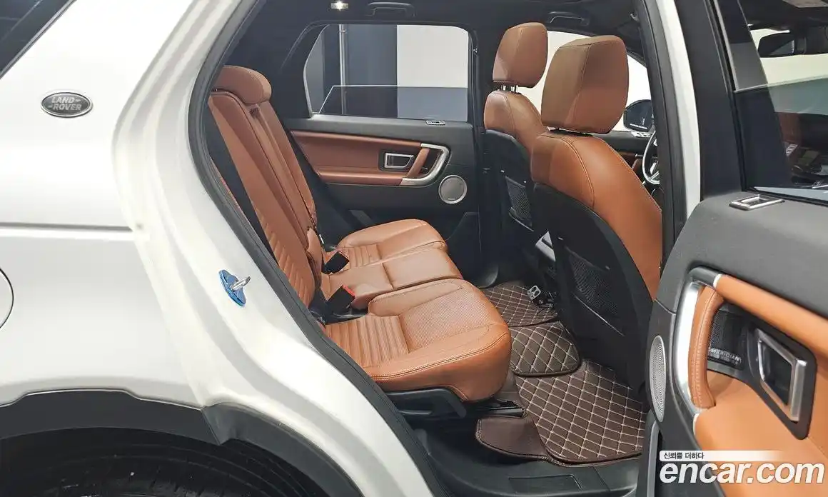 Land Rover Discovery Sport 2017 2.0 гидро в Москве № 198141, фото 12