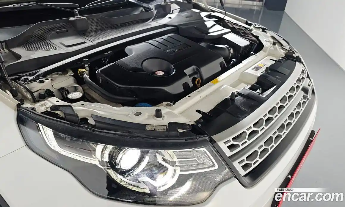 Land Rover Discovery Sport 2017 2.0 гидро в Москве № 198141, фото 6