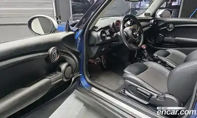 Mini Cooper 2015 1.5 гидро в Москве № 198479, миниатюра 11