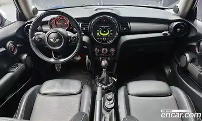 Mini Cooper 2015 1.5 гидро в Москве № 198479, миниатюра 7