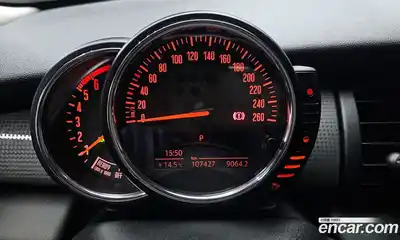 Mini Cooper 2015 1.5 гидро в Москве № 198479, миниатюра 8