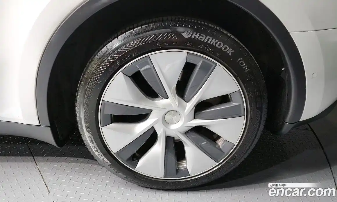 Tesla Model Y 2021 0.2 гидро в Москве № 198549, фото 5