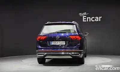 Volkswagen Tiguan 2023 2.0 гидро в Москве № 198990, миниатюра 4