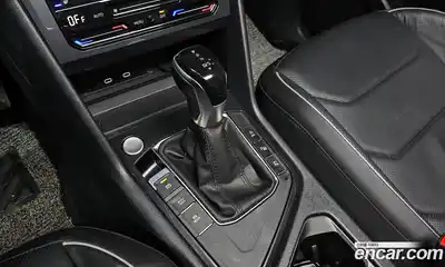 Volkswagen Tiguan 2023 2.0 гидро в Москве № 198990, миниатюра 9