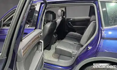 Volkswagen Tiguan 2023 2.0 гидро в Москве № 198990, миниатюра 10