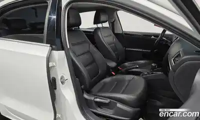 Volkswagen Jetta 2015 2.0 гидро в Москве № 199259, миниатюра 10