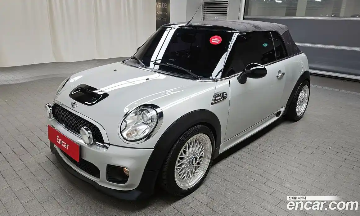 Mini Cooper Convertible 2013 1.6 гидро в Москве № 199992, фото 20