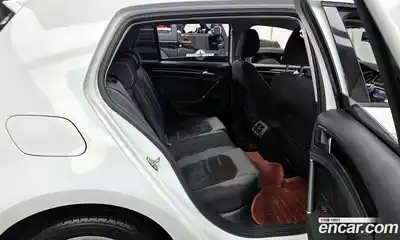 Volkswagen Golf 2013 1.6 гидро в Москве № 210147, миниатюра 12