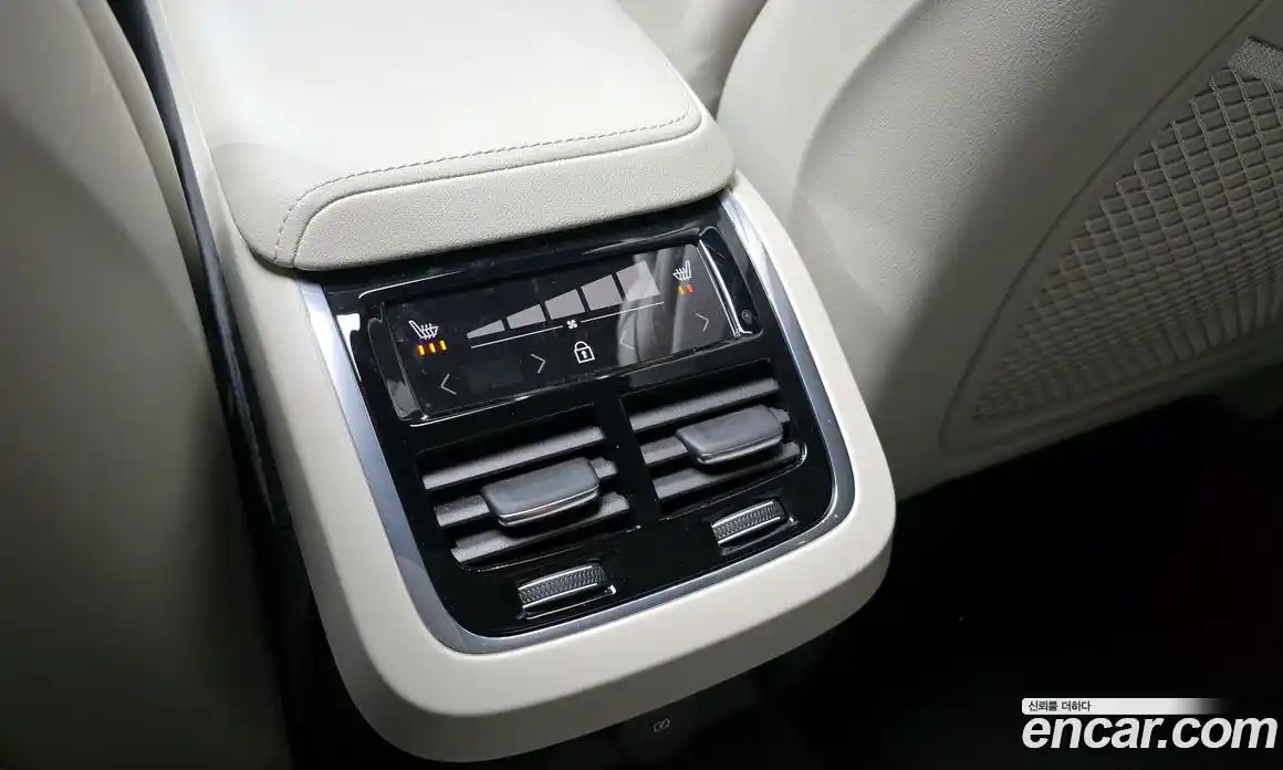 Volvo S60 2023 2.0 гидро в Москве № 212795, фото 17