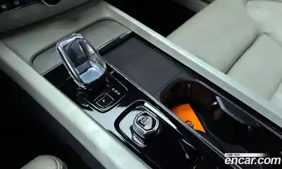 Volvo S60 2023 2.0 гидро в Москве № 212795, миниатюра 9