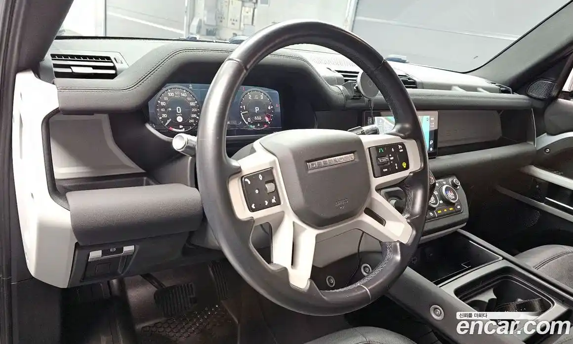 Land Rover Defender 2021 3.0 гидро в Москве № 213403, фото 13