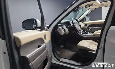 Land Rover Range-Rover Sport 2018 3.0 гидро в Москве № 213555, миниатюра 10