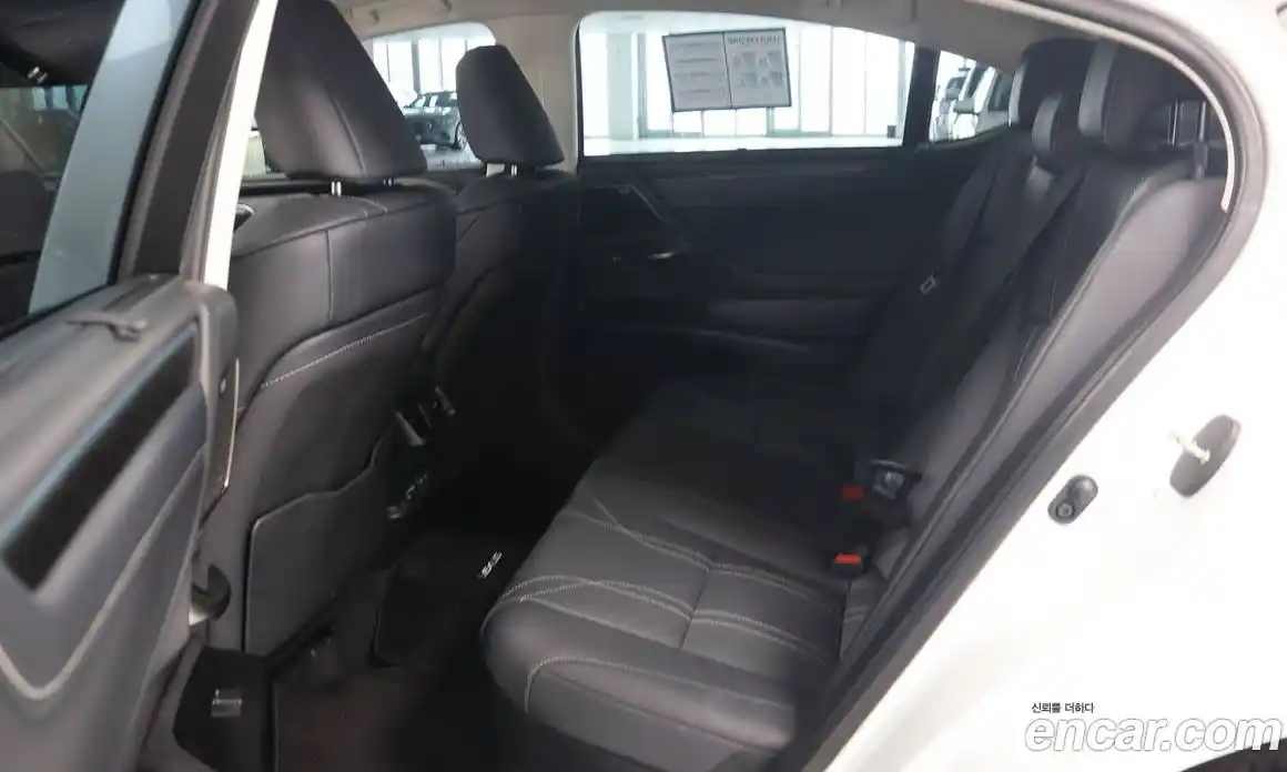 Lexus ES 2025 2.5 вариатор в Москве № 214774, фото 10