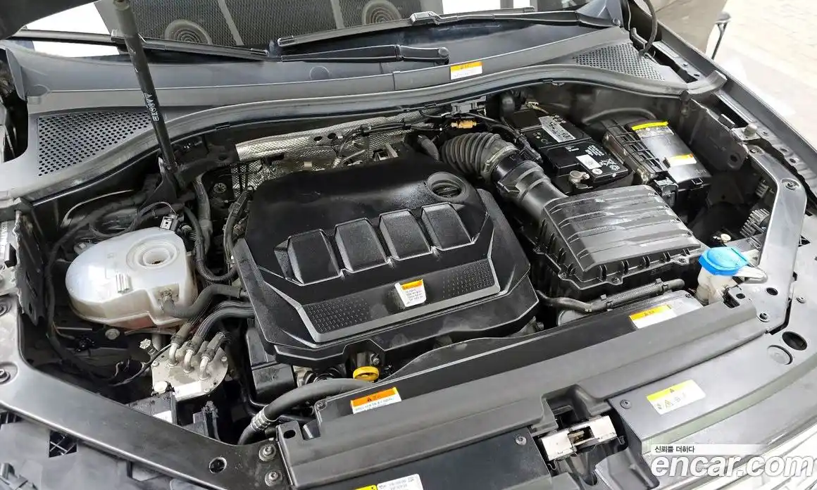 Volkswagen Tiguan 2022 2.0 гидро в Москве № 215182, фото 14