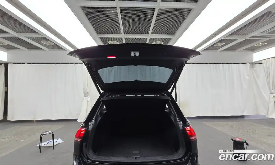 Volkswagen Tiguan 2022 2.0 гидро в Москве № 215182, фото 20