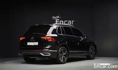 Volkswagen Tiguan 2022 2.0 гидро в Москве № 215182, миниатюра 2