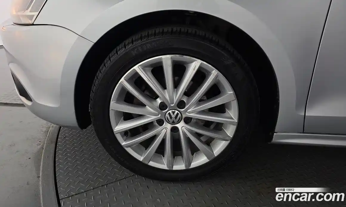 Volkswagen Jetta 2013 1.6 гидро в Москве № 215373, фото 5