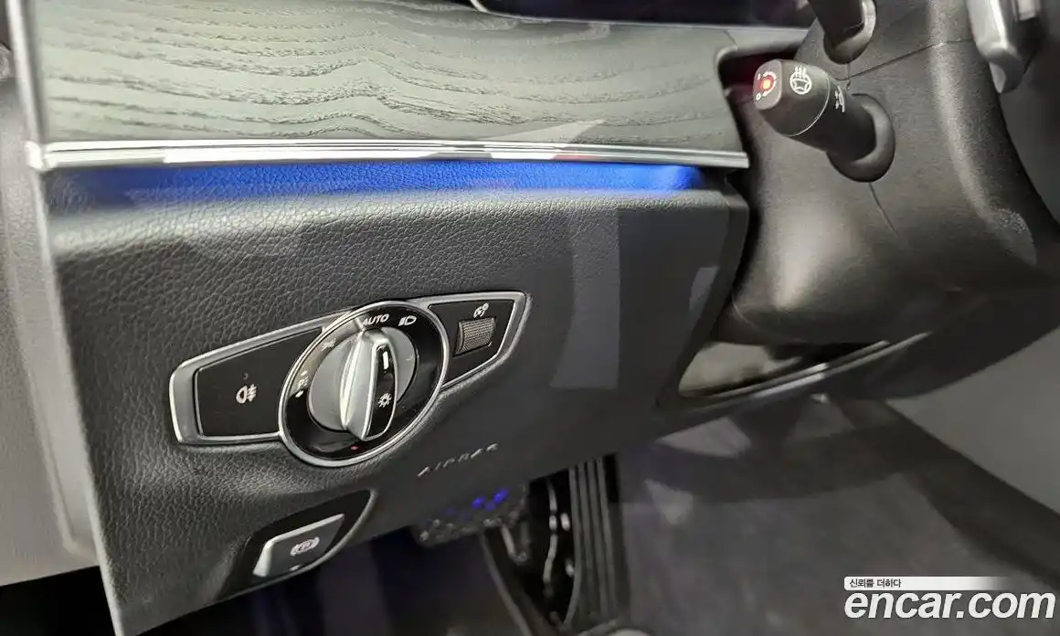 Mercedes-Benz E-Class 2022 2.0 гидро, фото 15