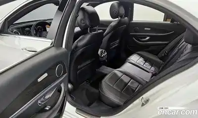 Mercedes-Benz E-Class 2022 2.0 гидро, миниатюра 10