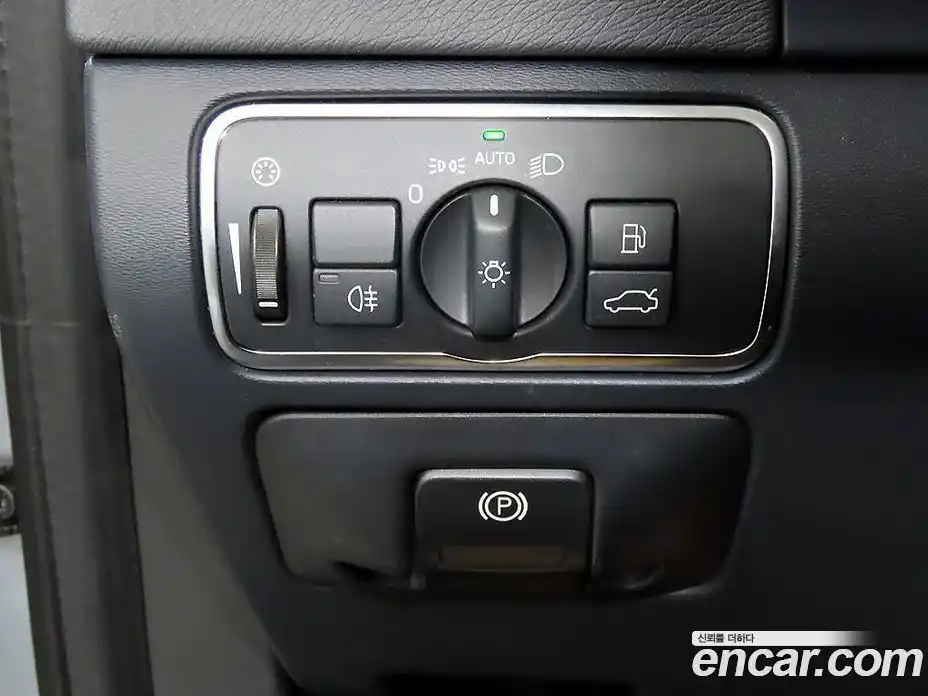 Volvo V60 2015 2.0 гидро в Москве № 230644, фото 14
