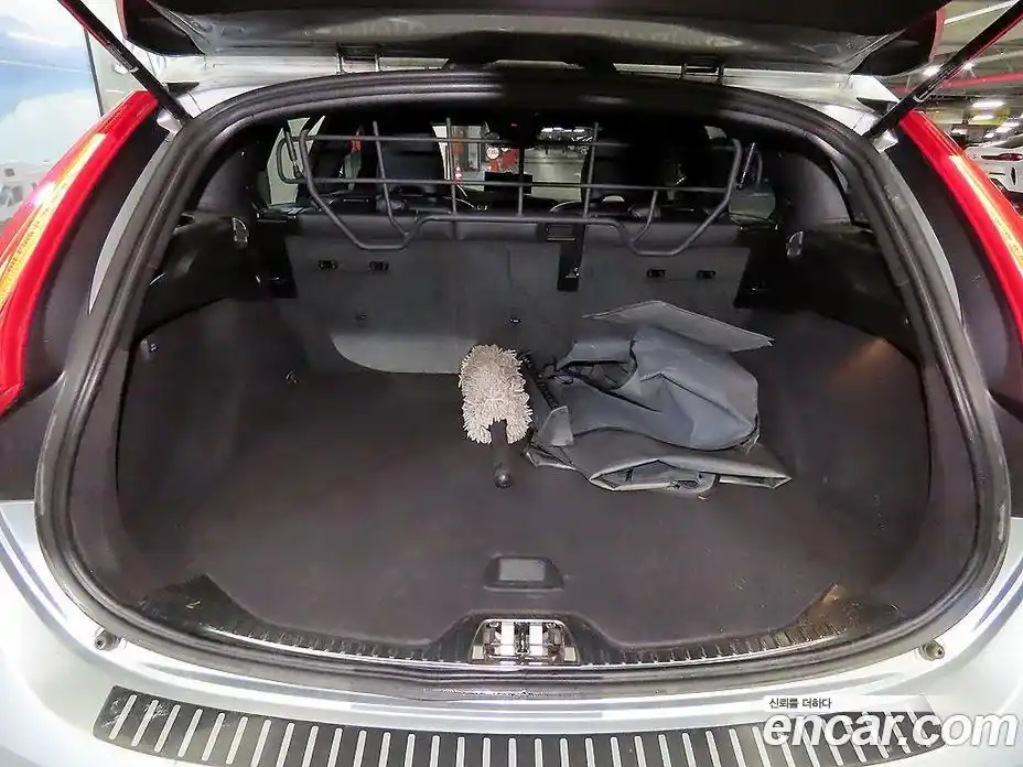 Volvo V60 2015 2.0 гидро в Москве № 230644, фото 18