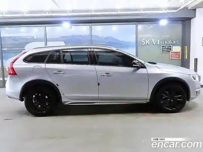 Volvo V60 2015 2.0 гидро в Москве № 230644, миниатюра 3