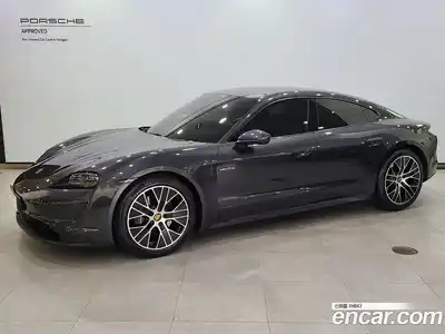 Porsche Taycan, 2023