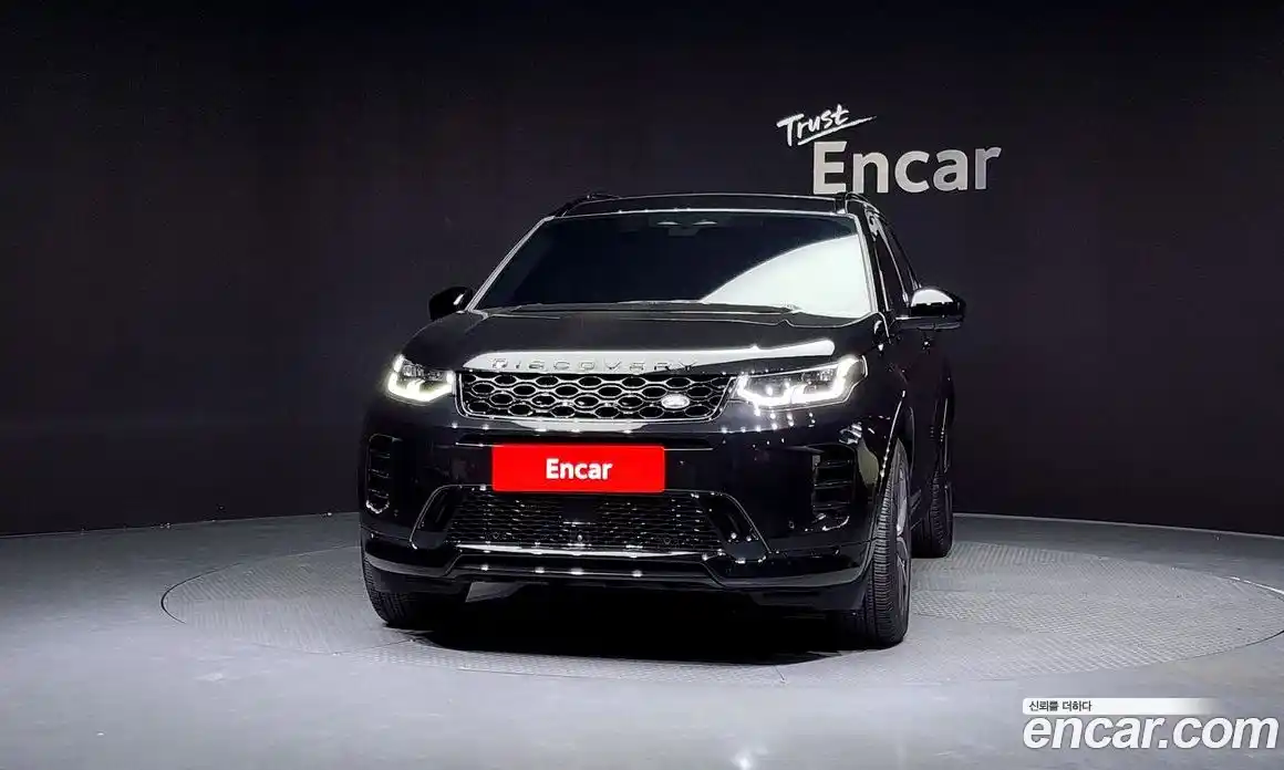 Land Rover Discovery Sport 2024 2.0 гидро в Москве № 231160, фото 3
