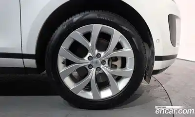 Land Rover Range-Rover Evoque 2021 2.0 гидро в Москве № 231254, миниатюра 4