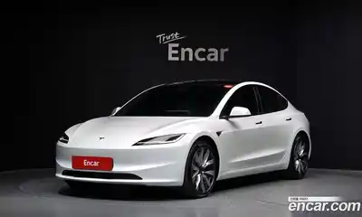 Tesla Model 3, 2024