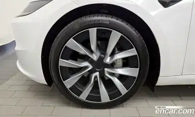 Tesla Model 3 2024 0.2 гидро в Москве № 231761, миниатюра 5